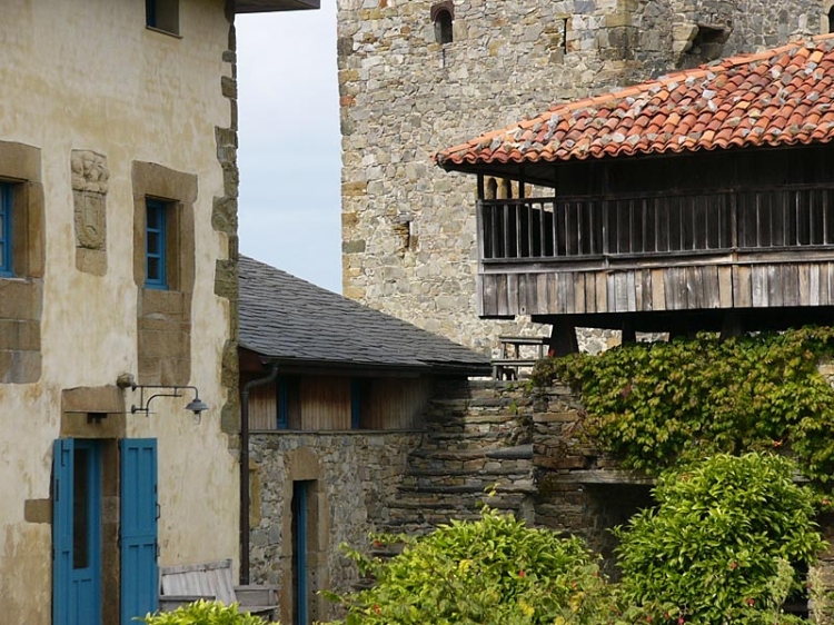 Hotel Torre de Villademoros Aturias b&b hotel con encanto casa rural 
