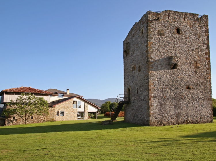 Hotel Torre de Villademoros b&b romantico con encanto hotel Asturias