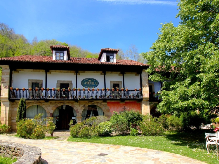 Camino Real de Selores cantabria Hotel b&b boutique con encanto apartamentos 