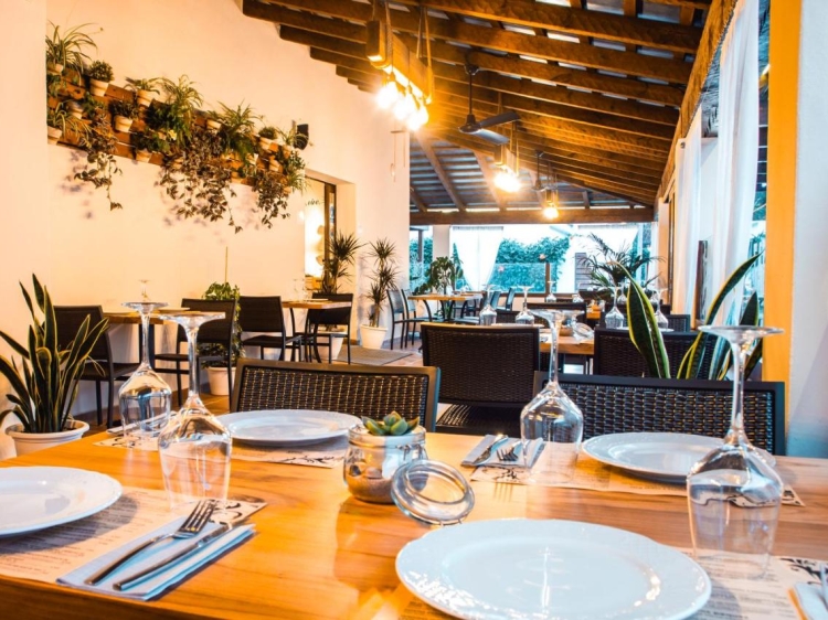 Arohaz Hotel & Gastrobar mejor hotel boutique en Cádiz zahora con encanto