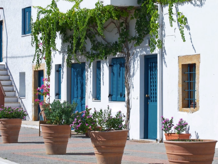 The White Houses Makrigialos Crete Sea Side Apartments