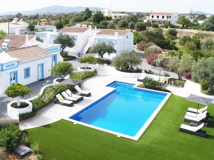 Casa Flor de Sal: encantadoras villas en alquiler con piscina en el Algarve en Tavira