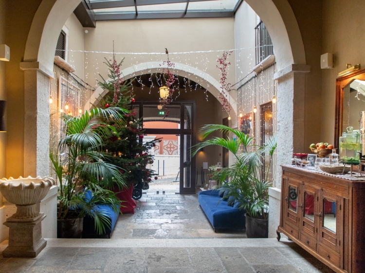 Santiago de Alfama – Boutique Hotel lisboa lujo con encanto salon