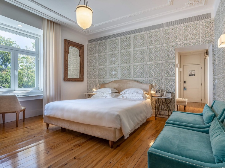 Santiago de Alfama – Boutique Hotel lisboa lujo habitacion doblecon encanto bano