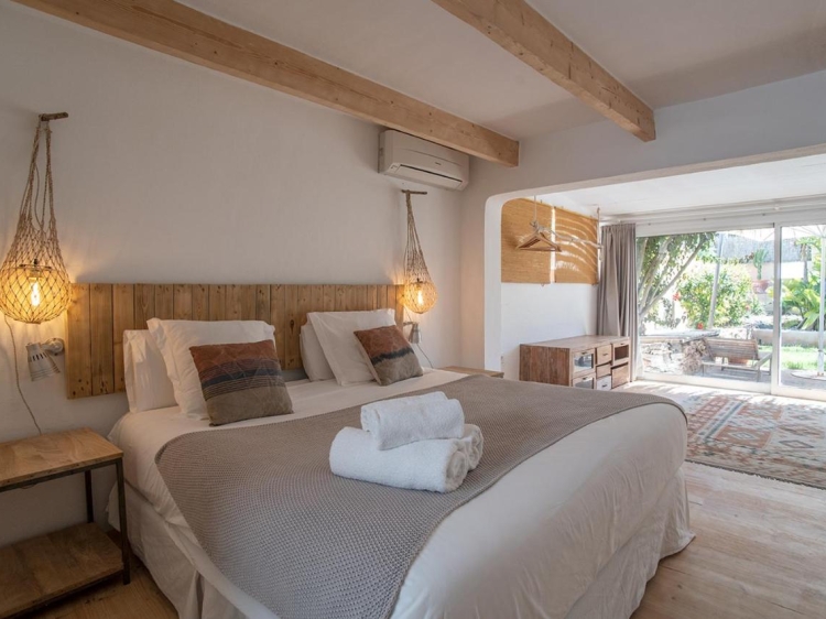 Can Aisha boutique hotel selfcatering( con cocina) cerca de la playa formentera