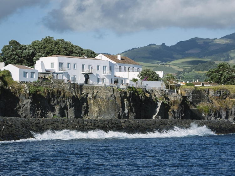 white exclusive suites villas azores Ponta Delgada S Miguel con encanto