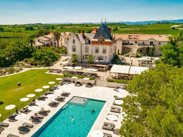Château St Pierre de Serjac best luxury self catering apartments hotel room france secretplaces
