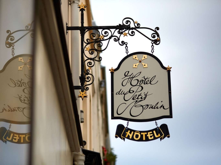 Hotel du Petit Moulin Paris boutique con encanto pequeño