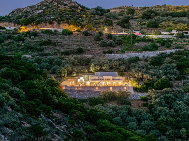 ELaiolithos Luxury Retreat autentico Naxos hotel rural