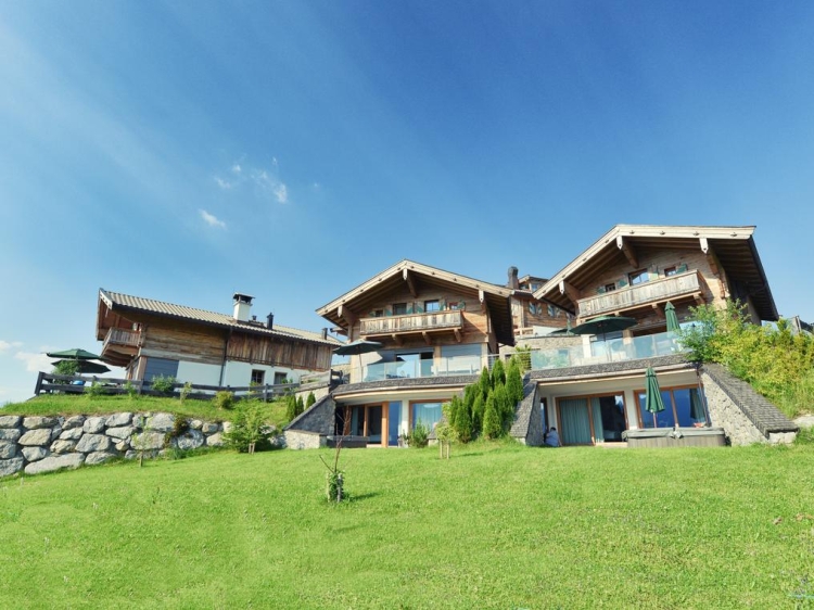 Maierl Alm Kirchberg hotel con encanto apartamento casa rural montañas 