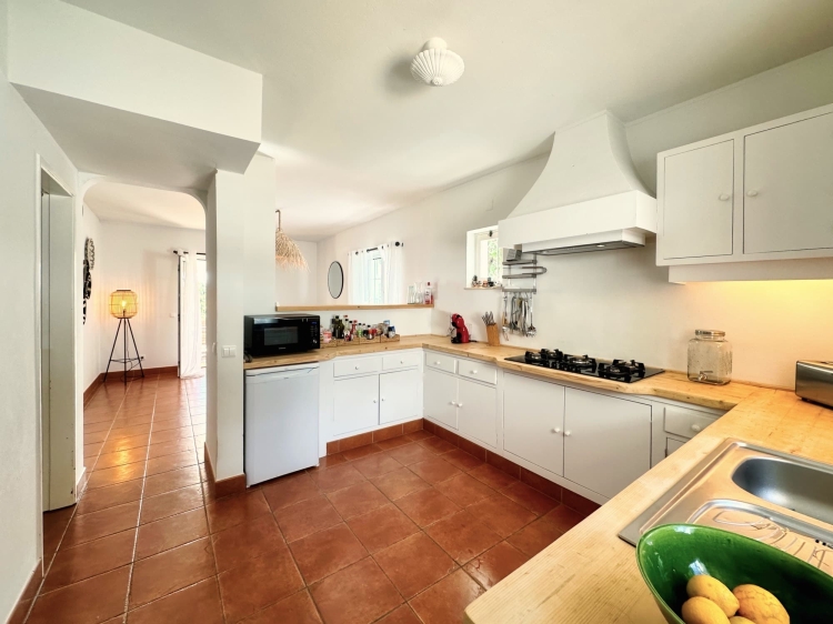 Casa en alquiler en Algarve con encanto con 5 habitaciones para 6 personas con piscina en Luz Algarve