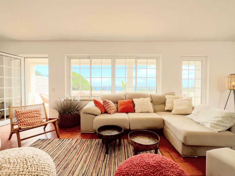 Casa en alquiler en Algarve con encanto con 5 habitaciones para 6 personas con piscina en Luz Algarve