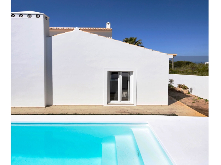 Escapada Villa Elisa Aljezur Algarve piscina autenticidad sol 