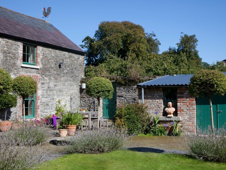 The Georgian Stable Yard House Ireland Burtown House 