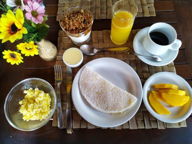 escapada Pousada la villa caraíva bahia desayuno fruta fresca rico saludable