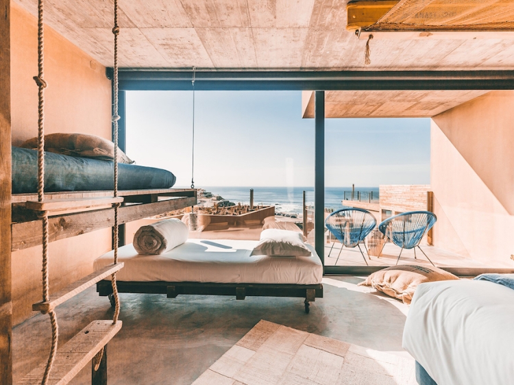 Noah surf house hotell con Encanto  peniche , playa romantico surf vacaciones con niños en familia, lujo, b&b. hiphotel , boutique hotel, 