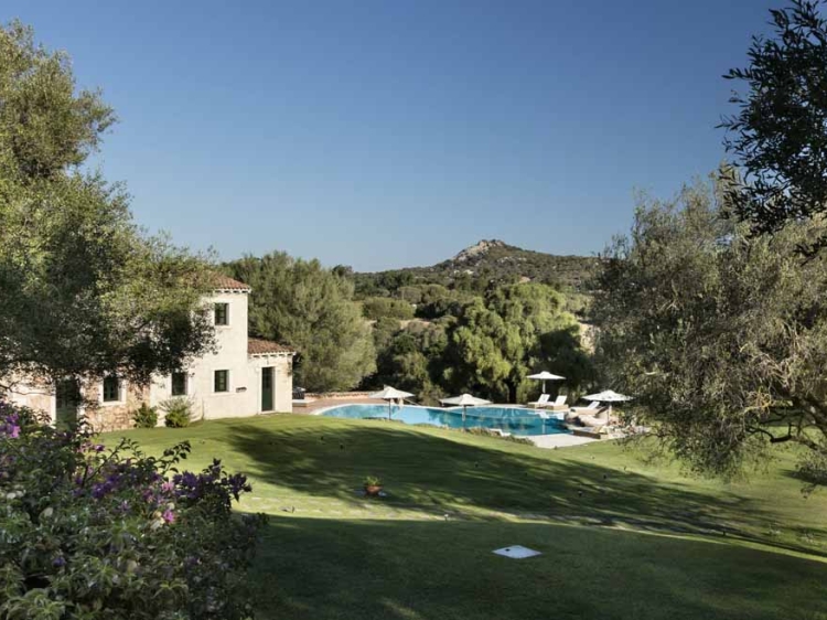 El mejor hotel de campo con encanto Cerdeña jardín