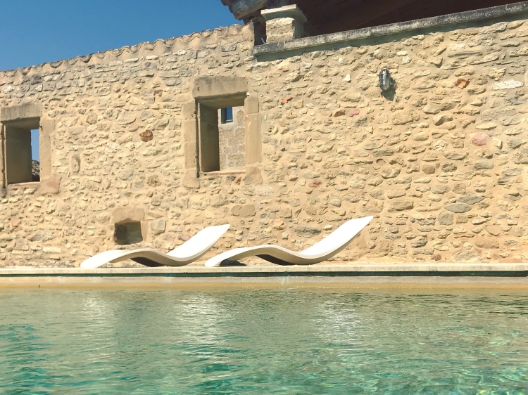 Piscina en Les Toiles du 15 hotel boutique con encanto photo Montaren-et-Saint-Médiers