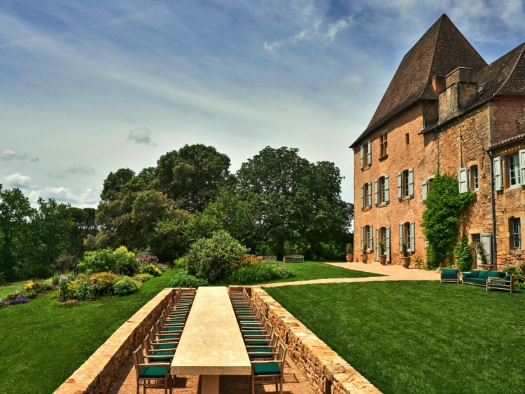 Escapada Chateau La Bourlie Urval Dordogne Francia hotel con encanto barato lujoso boutique con caracter pequeño
