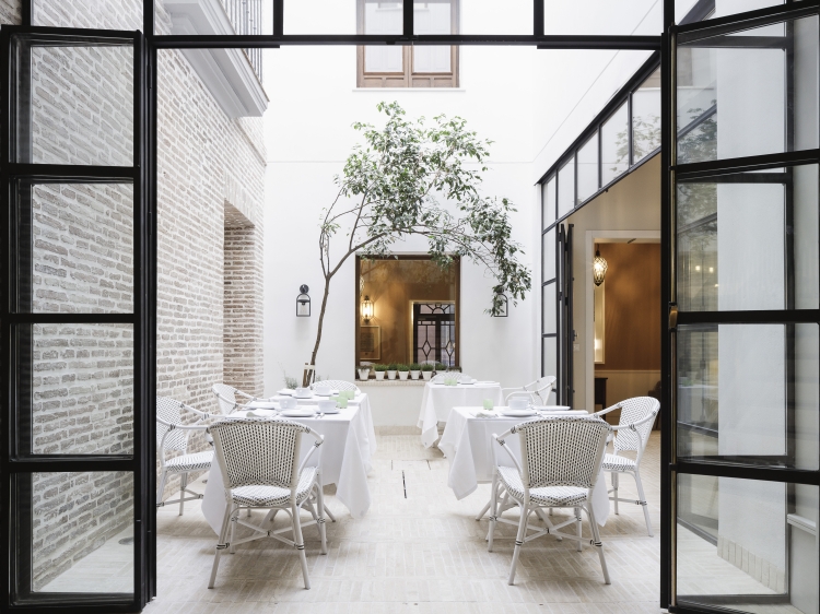 Hotel Amadeus EN SevillA boutique hotel con encanto y muy romantico