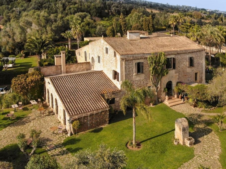 Manor House La Reserva Rotana