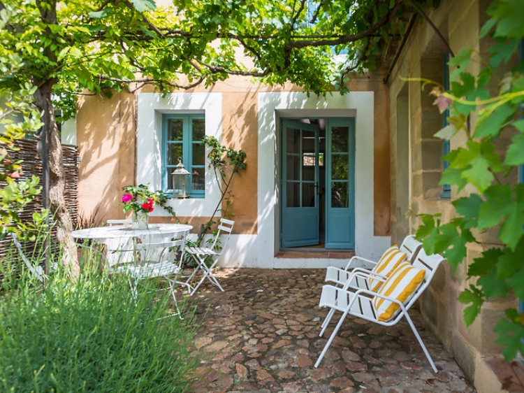 Mas des Oules_Dahlia terrace
