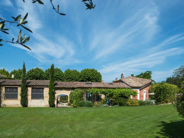 Mas des Oules-large garden