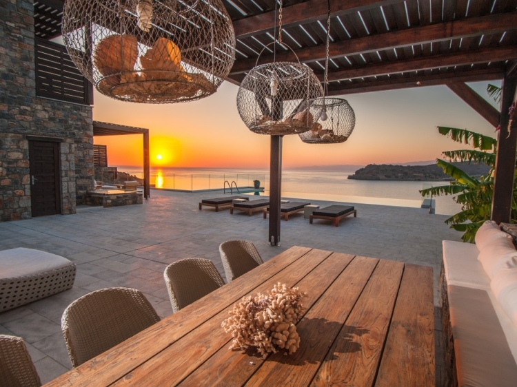 Eco Chic Villas Elounda Spinalonga Mejor hotel apartamentos boutique Secretplaces vista al mar
