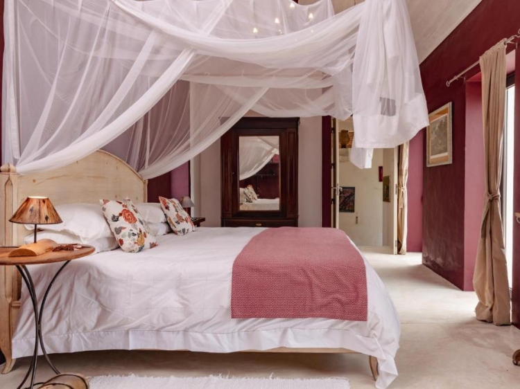 Alojamiento espacioso: Espaço Fataca - Sw Alentejano en São Teotónio ofrece una espaciosa villa con dos dormitorios y dos baños. La propiedad incluye una sala de estar y una entrada privada.