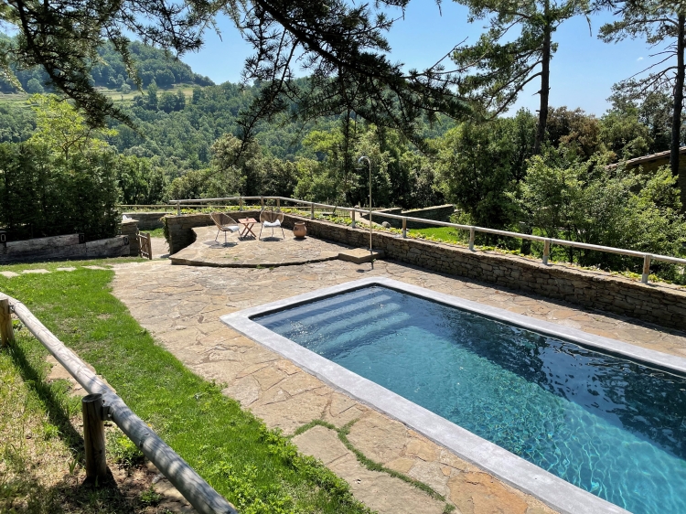 Masia Santa Llúcia hotel b&b rupit piscina