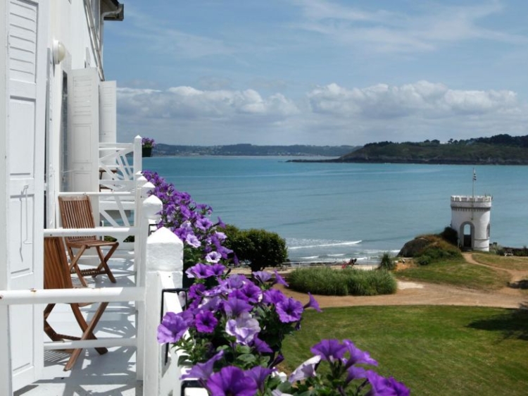 Grand Hotel des Bains View en Locquirec Bretaña mejor alojamiento boutique frente a la playa