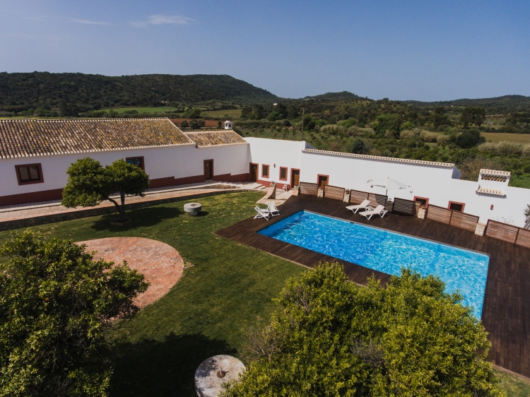 Piscina Quinta do Freixo Reguengos de Monsaraz. hotel b&b