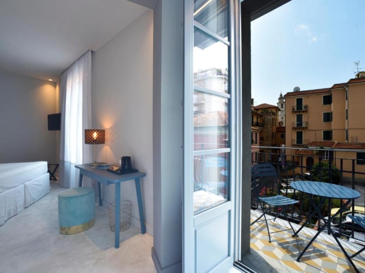 Hotel De La Ville Boutique con encanto en Laigueglia 