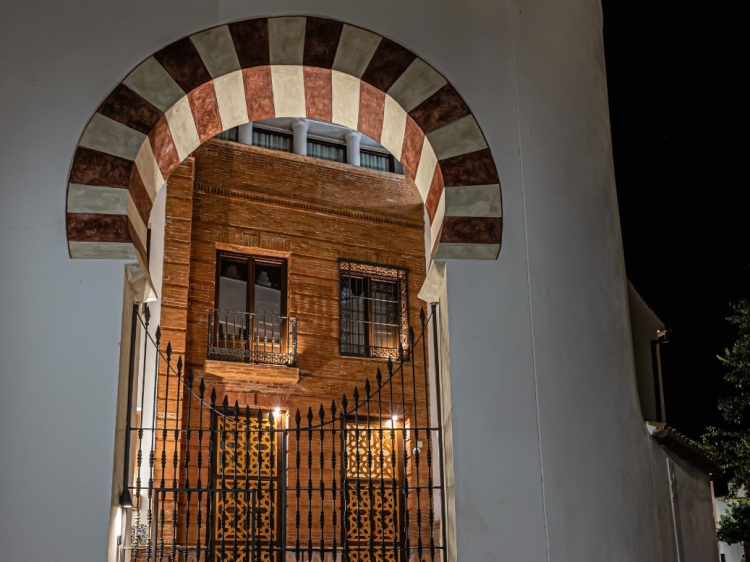 FACHADA  LATERAL