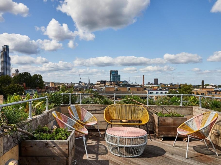 THE BUXTON hotel london pub con encanto