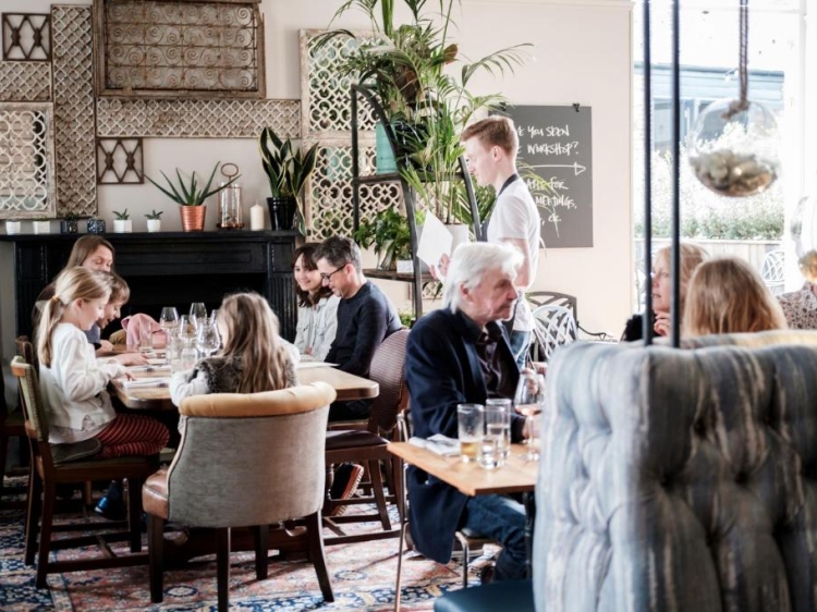 The Half Moon - Fuller's Pub and Hotel in Herne Hill