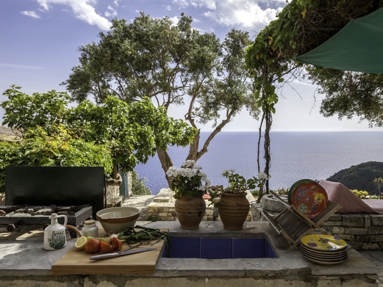 Cocina al aire libre Zoe Paxos Holiday Home: Casas de vacaciones, villa con encanto y de lujo, y alojamientos boutique con piscina en las Islas Jónicas.