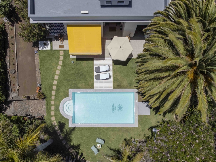 Jardin y Piscina Gran Villa Palmera, La Palma - Secretplaces