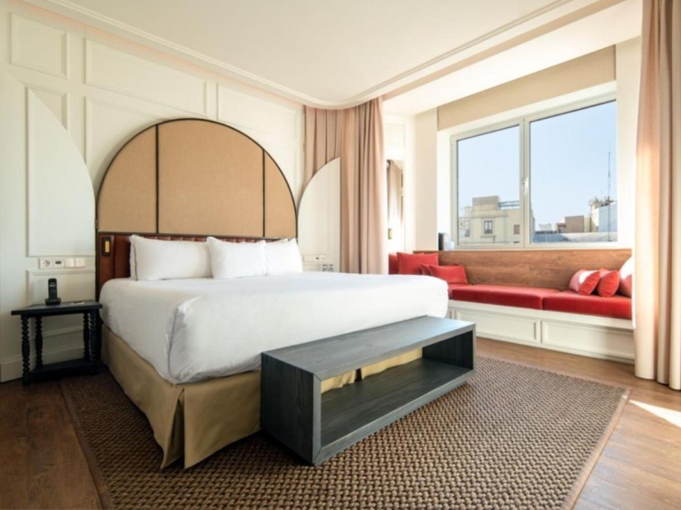 YOURS Boutique Hotel best luxury hotel in the center of Valencia