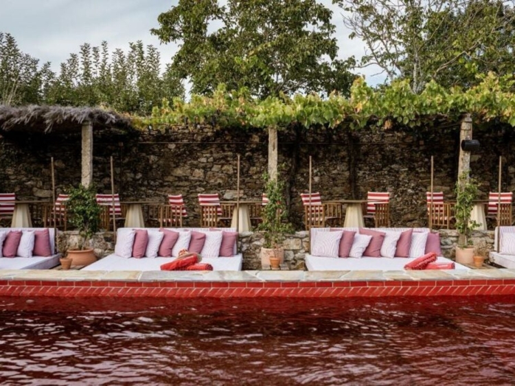 Casa Beatnik Hotel glamping y boutique hotel en la coruña cerca de Santiago de Compostela