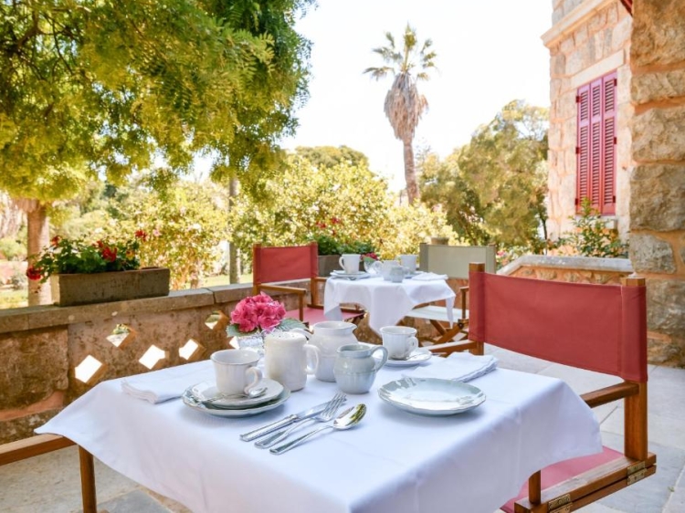 Chalet Ficalho mejor b&b romántico en el centro de Cascais cerca de la playa