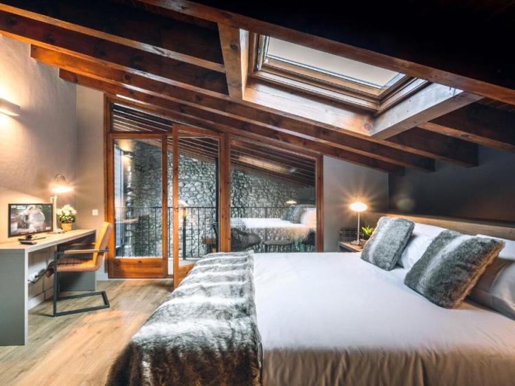 bedroom, intrepid hotel rural, adults only, catalonia, secretplaces