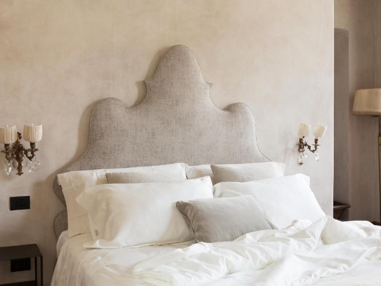 Palazzo Albricci Peregrini Luxury hotel room Lake Como