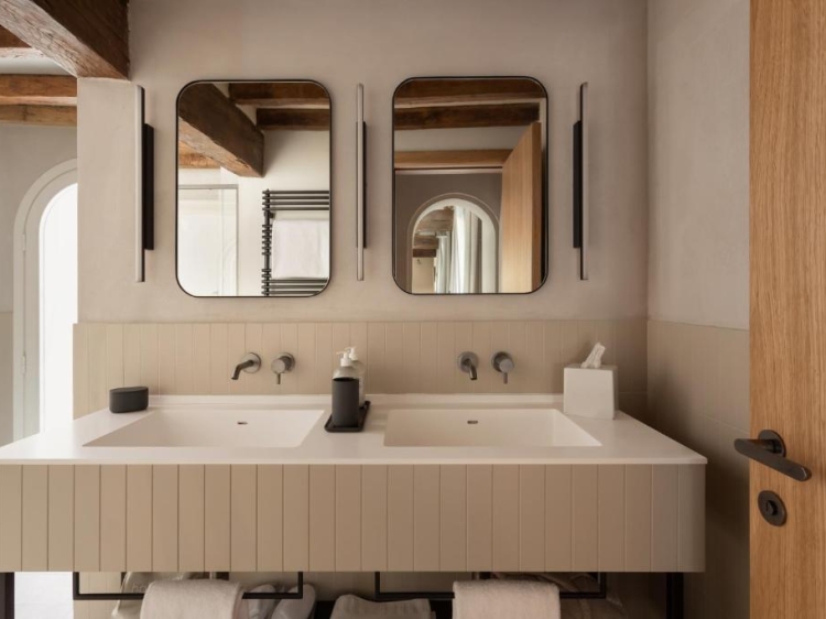 Cuarto de baño  hotel Relais Roncolo1888 en Emila Romana, Italia