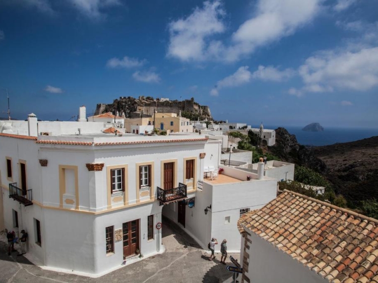 Nostos Guesthouse Kýthira Grecia solo adultos vintage