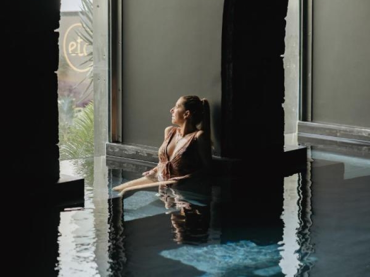 Piscina del NINE DOTS Azorean Art Boutique Hotel Ponta Delgada Azores