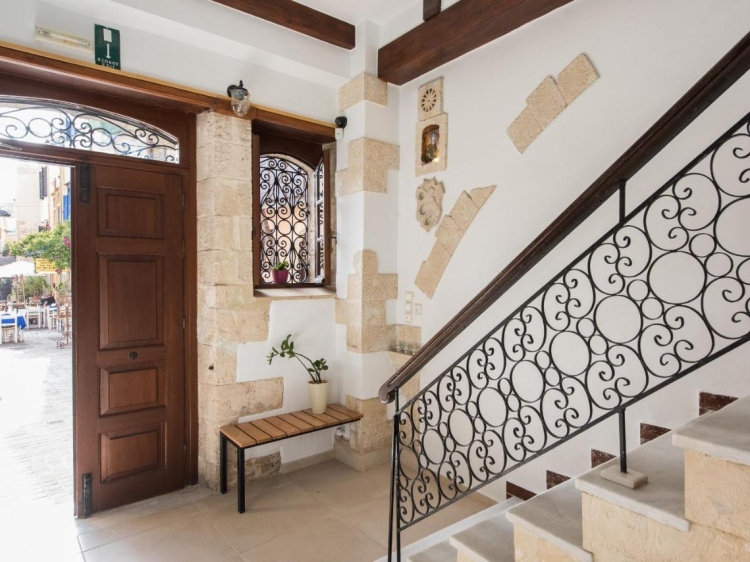 Harismari Cozy Hotel