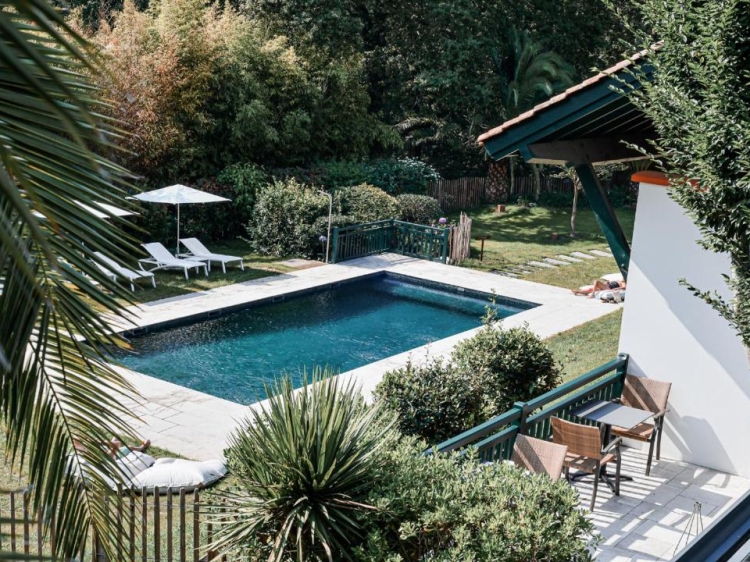 Les Frères Ibarboure, hotel de lujo y romántico en Bidart 