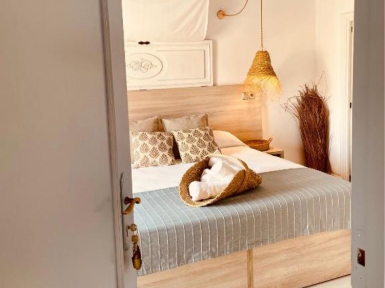 Habitación del Hotel Casal d'Artà, Mallorca, Islas Baleares. Vacaciones en pareja. Adults only. Hotel con encanto.