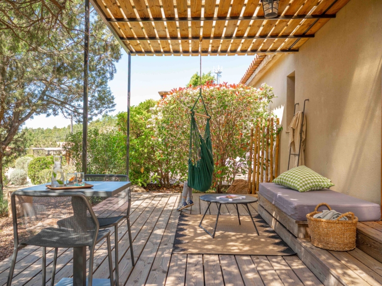 Hôtel Les Chambres de Mila. Hotel boutique en la isla de Bonifacio, Córcega, Francia. Hotel con encanto y piscina. Vacaciones en familia. 
